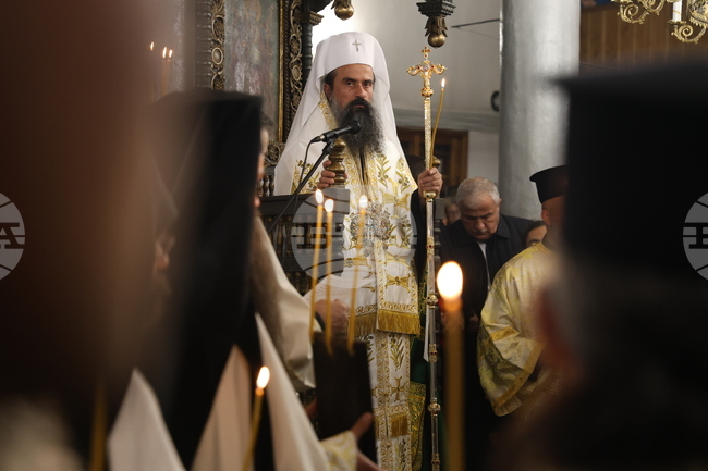 Гоце Делчев - храм „Св. Архангел Михаил“ - празнична вечерня