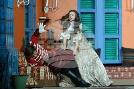 Народен театър „Иван Вазов“ - постановка „Оръжията и човекът“