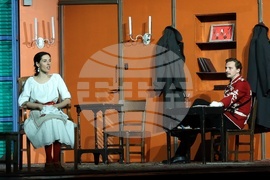 Народен театър „Иван Вазов“ - постановка „Оръжията и човекът“