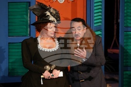 Народен театър „Иван Вазов“ - постановка „Оръжията и човекът“