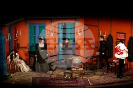 Народен театър „Иван Вазов“ - постановка „Оръжията и човекът“