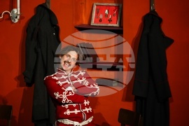 Народен театър „Иван Вазов“ - постановка „Оръжията и човекът“